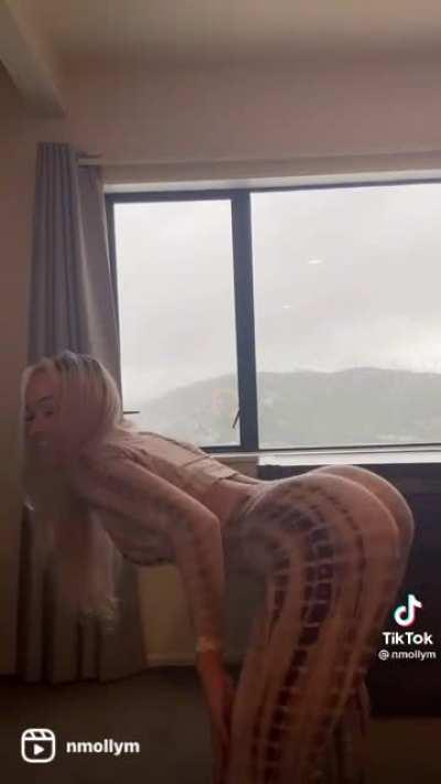 Soft & Jiggly No.503 😍🍑