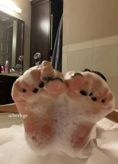 Clean feet
