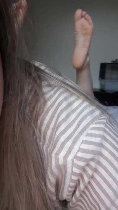 Cum and submit to these feet ❤