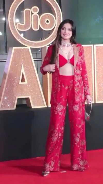 Divya Khosla Kumar Pearls Necklace ♥️😍