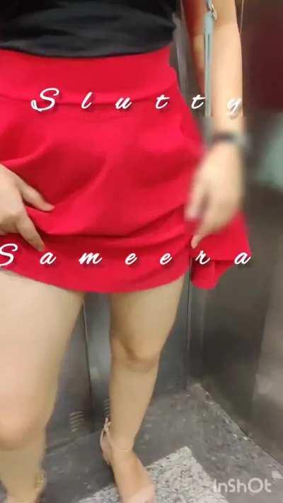 Dare in elevator🥵🥵Little moments of excitement anywhere u can find.. Kept teasing by bending then he got a chance to touch🔥 Available to meet in Delhi/ NCR