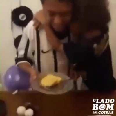 Apparently, it's a tradition in Brazil to give the first slice of your birthday cake to the person you love/care for the most ❤️