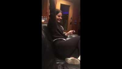 I wish Lana Del Rey showed off her cake more