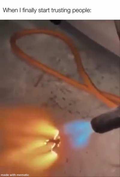 Ганс развлекается