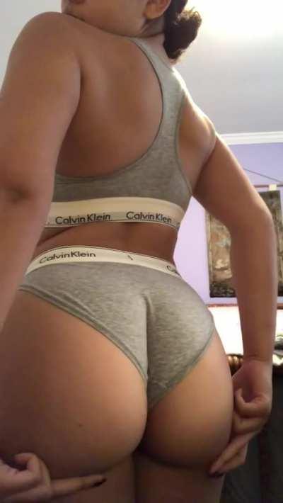Do you like how I jiggle my ass? [STBA]