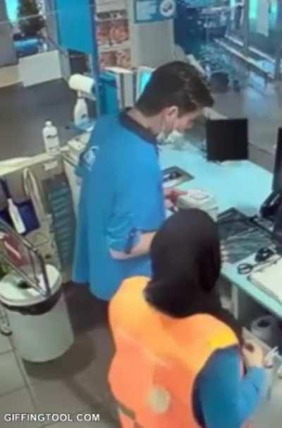 Found some extras in the back (r/shortclips)