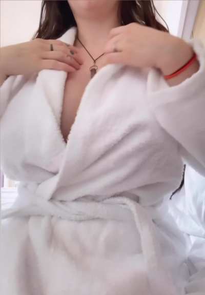 Bathrobe reveal