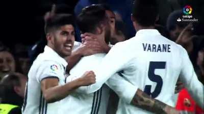 Sergio Ramos last minute equalizer against Barcelona since el clasico is less than 48 hours from now (video from la liga official YouTube channel)