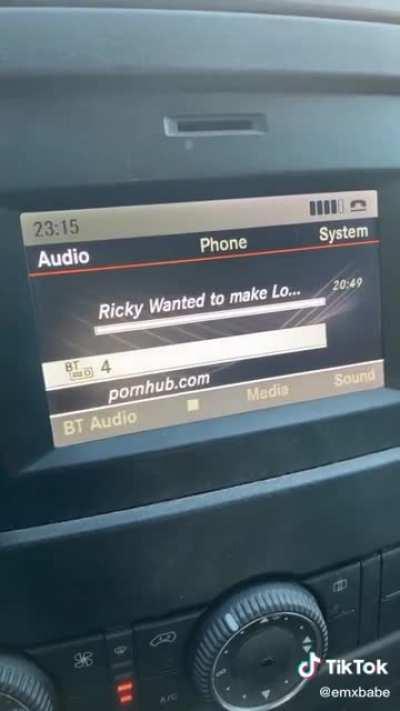 radio station dude fucking nasty💀