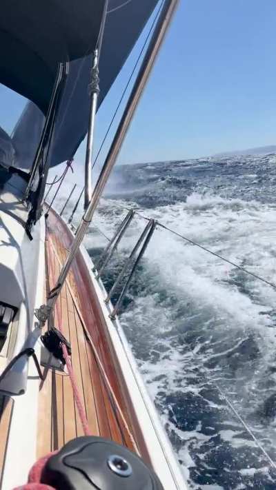Plowing through the Meltemi en route from Lavrio to Andros