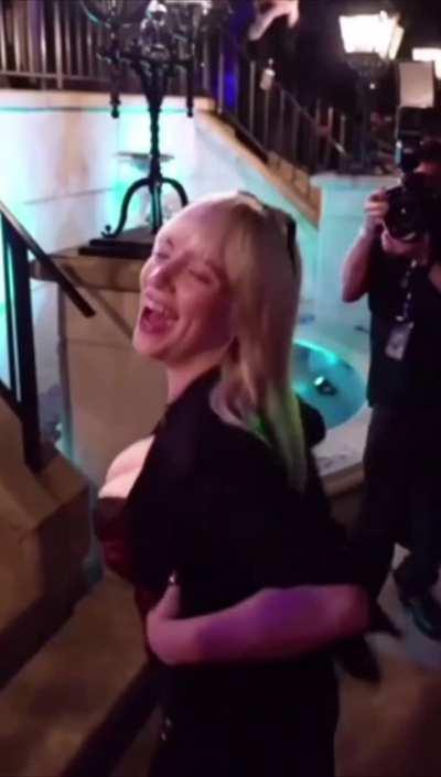 Billie Eilish Bouncing