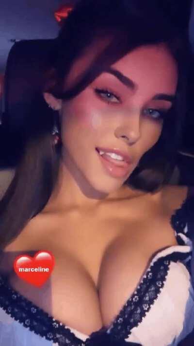 I came uncountable times to this gif. I am obsessed with her huge boobs and her perfect face 😍🤤