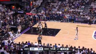 [Highlight] Steph Curry with the ridiculous 3-pointer late in the fourth