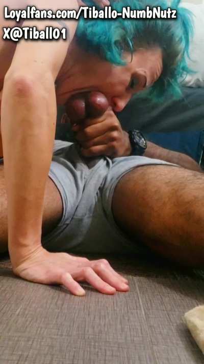 Chill-Milf NutCracker Ballbusting Part 2 ! BallSlurp and NutSmash ! 