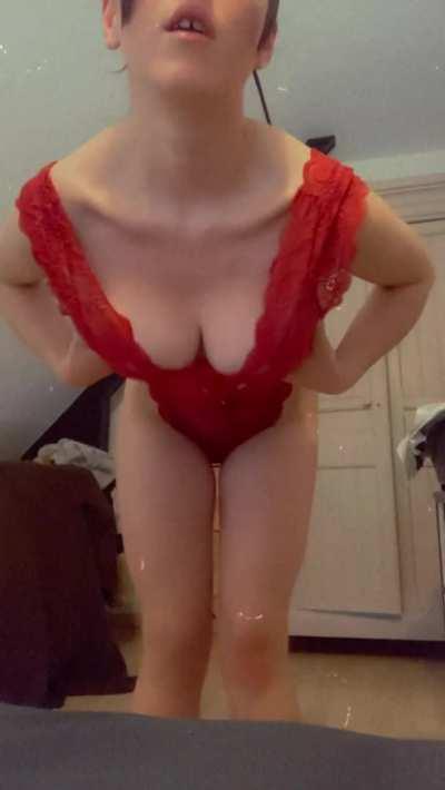 This is how I’d wait for you to come home😊