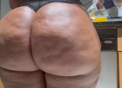 Is this enough ASS daddy 🙇🏻‍♀️