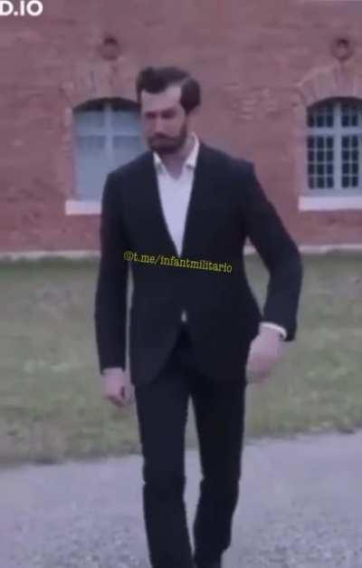 It's all in the walk.