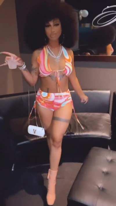 Twerking before the show