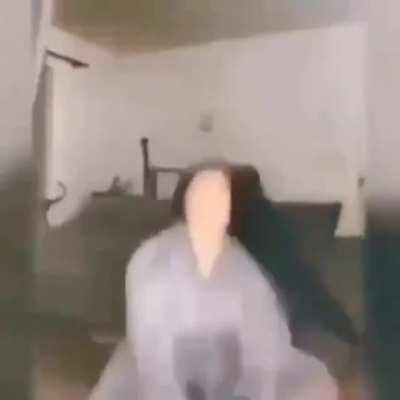 İts just frog dance