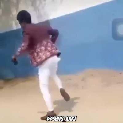 Link da primeira cena?