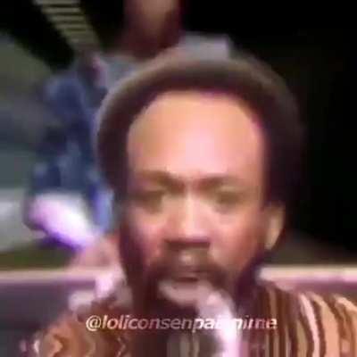 Bilgisayar dersinde kendi postumu pcye indirip okulda attım lmao