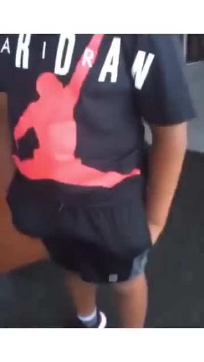 A Black kid denied entry to restaurant because of “ dress code” while other kid in the restaurant is wearing the same type of attire