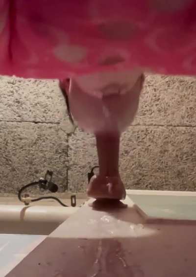 Is my sissy throat wet enough ? 💦