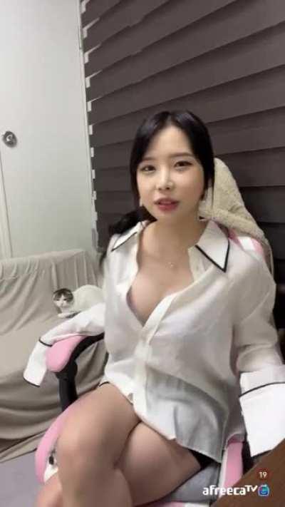 Up Close with Black Pedi