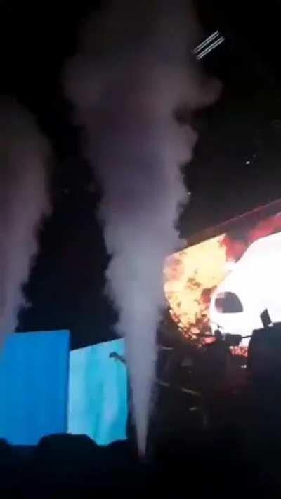 The only video I have of Juice from the show I went to. Best performance I've seen.