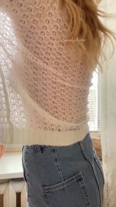 Love this sweater 😊