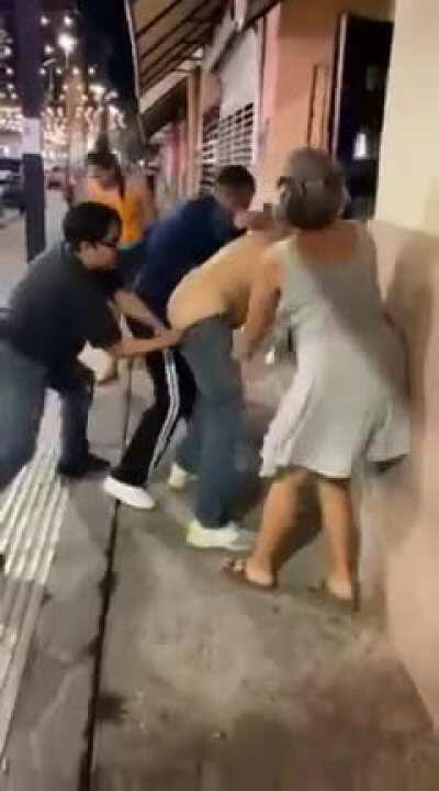 Pero por qué le picó el koolei???