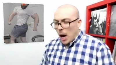 Fantano reviews voosh (I think he was a little biased ngl)