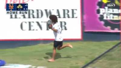 Francisco Lindor smacks his 4th homerun in five games