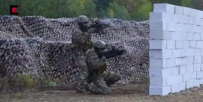 saw the video of dodgy handgun drills and thought you guys would love this