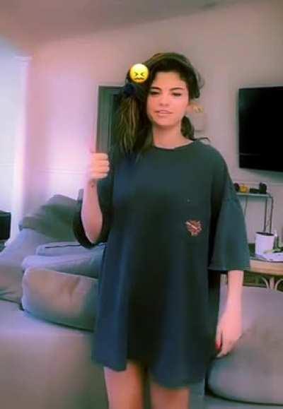 Gotta love the bare legs