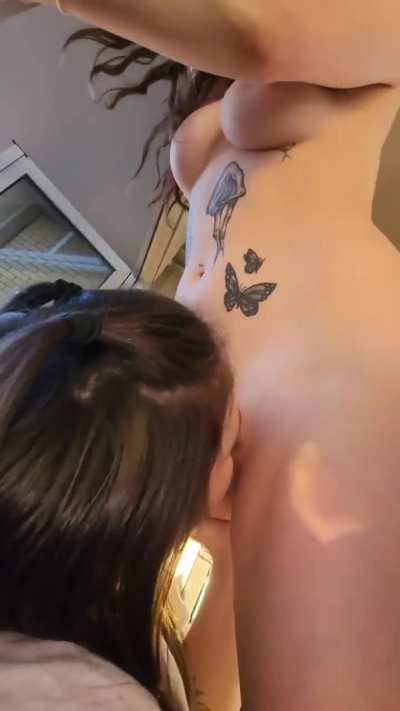 Are you into girl that eat pussy?