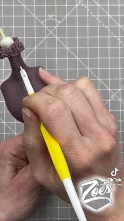 gorgeous sculpting skills wasted on a dry sponge cake covered in nasty sugar paste that tastes worse than clay