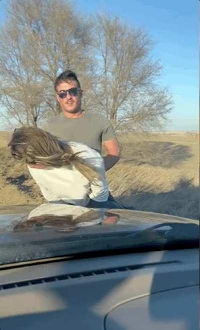 We were on a long roadtrip when she started stroking my cock. So I pulled over and had some more fun 😜