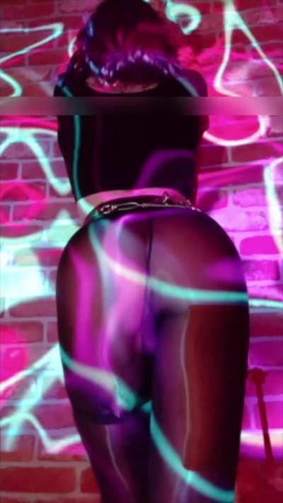 come party with me..!