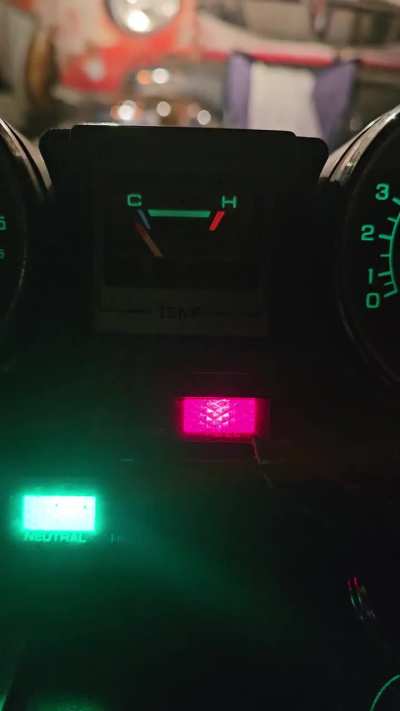 1985 honda magna VF700c Temp gauge and Fuel light issues