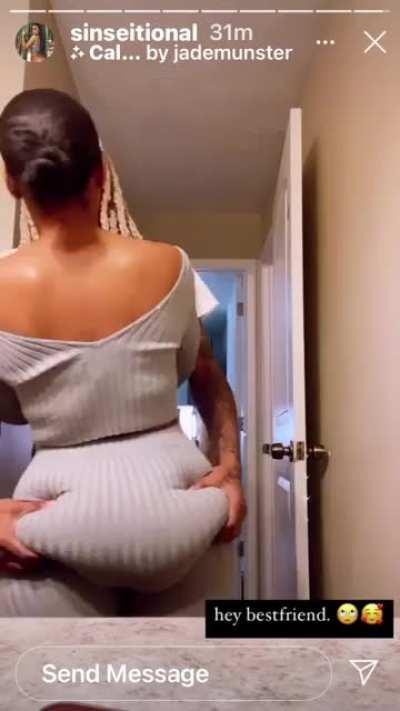 Her man grabbing her ass