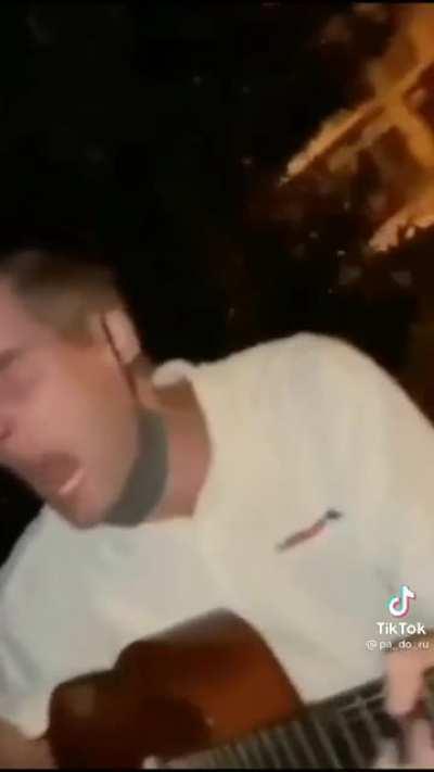 La police atrás jajaja