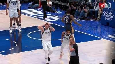 [Highlight] Luka is called for a foul and draws his 9th tech of the season