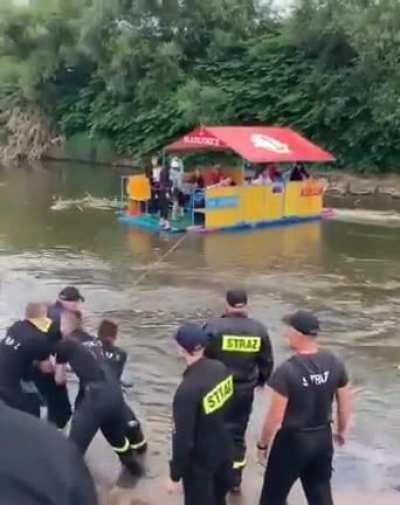 The rescue of the Polish Titanic, the band played until the very end :(