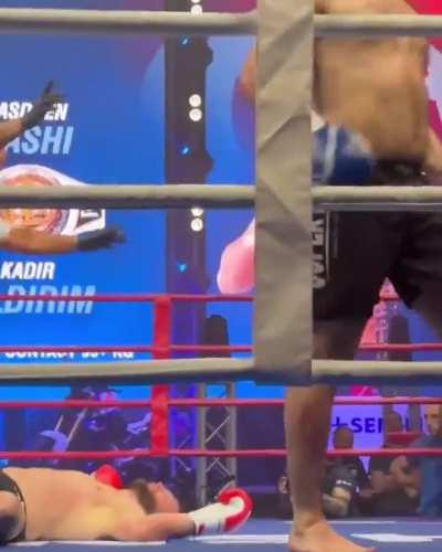 Good Right Hand There!