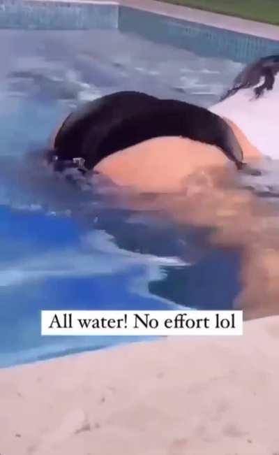 Ari twerking in pool