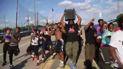 A remix of the best song that has ever existed and sicko mode