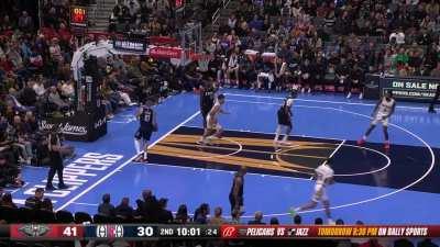 [Highlight] Jordan Hawkins is a real threat