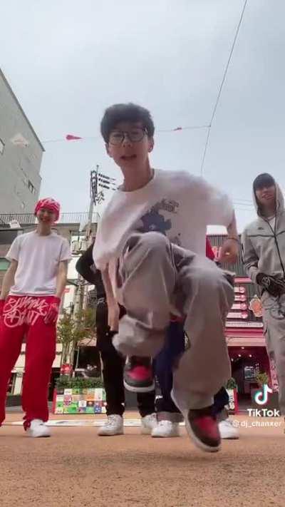 this shit really getting crazy now 😭😭😭