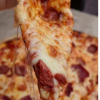 Ny style with pastrami and sudjuk